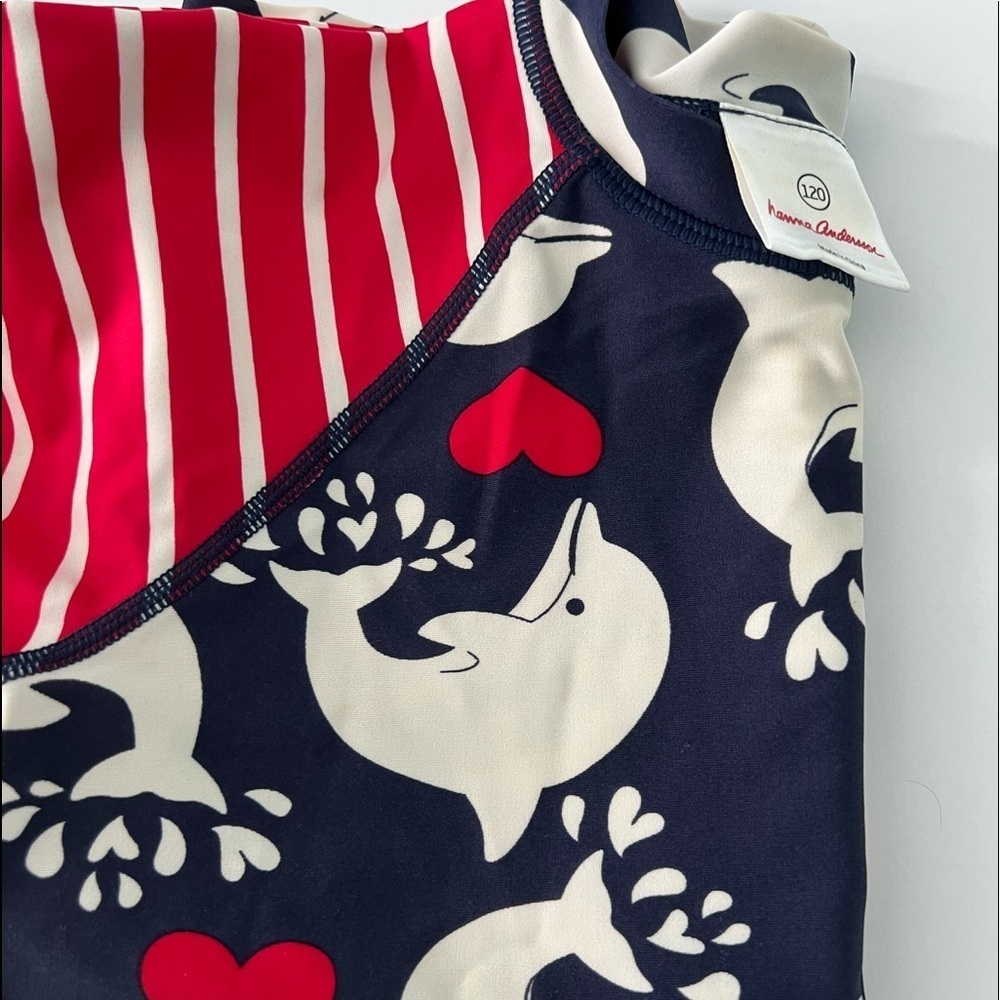 Unisex rush guard, size 120 (6-7y) by Hanna, excellent condition